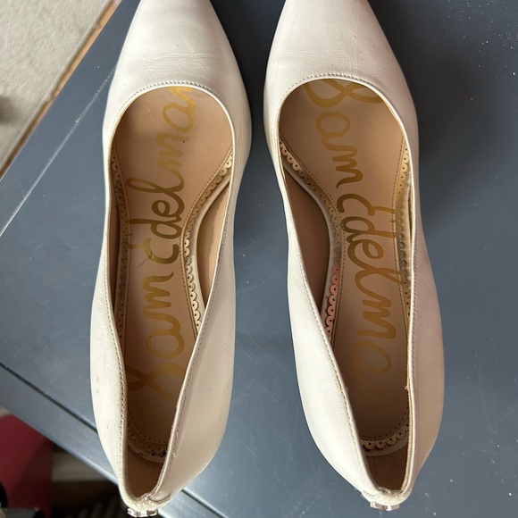 Sam Edelman Cream Heels - Picture 2 of 6